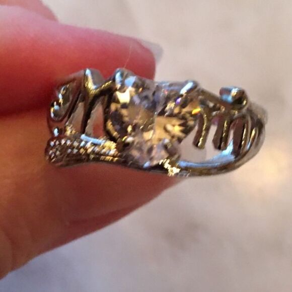 MOM SILVER Ring!  - Picture 10 of 10